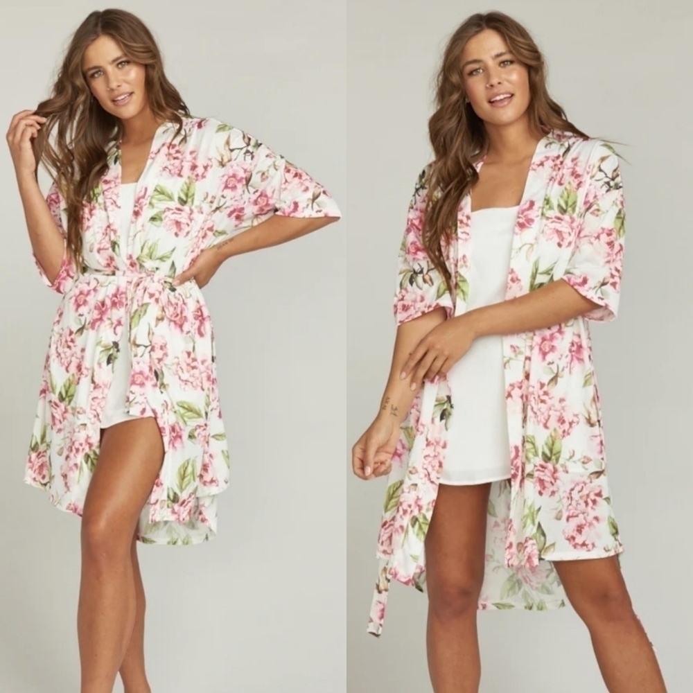 Show Me Your Mumu Brie Kimono Robe White Pink Floral One Size